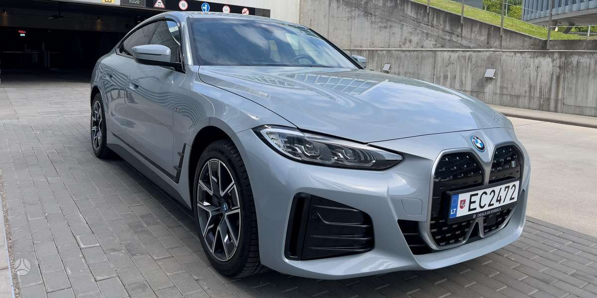 BMW i4, 70 kWh, coupe