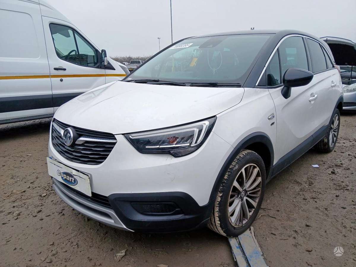 Opel Crossland X по частям