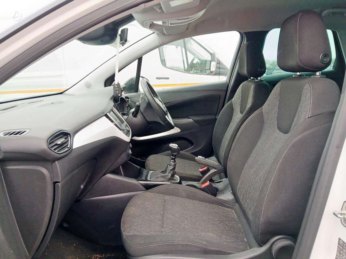 Opel Crossland X по частям