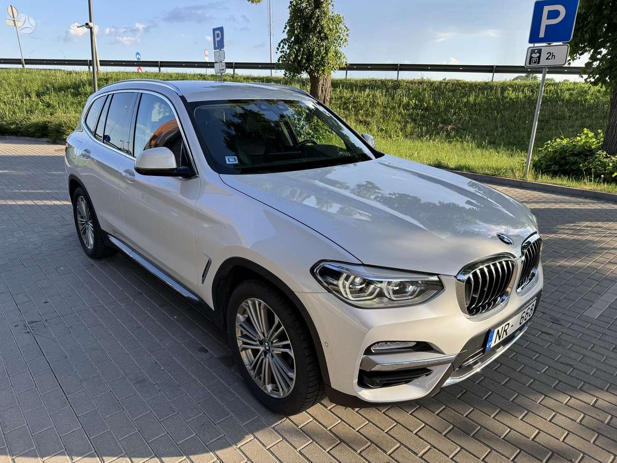 BMW X3, 2.0 l., off-road / crossover