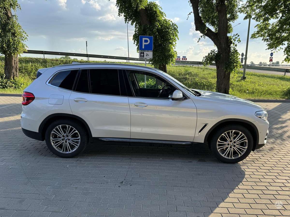 BMW X3, 2.0 l., off-road / crossover