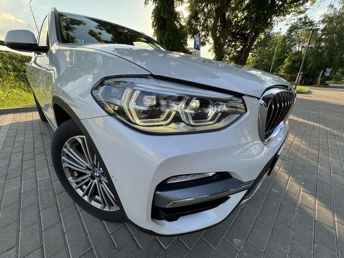 BMW X3, 2.0 l., off-road / crossover