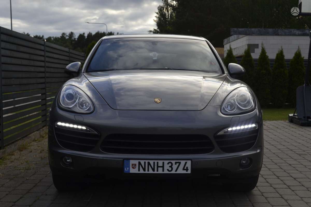 Porsche Cayenne - 6