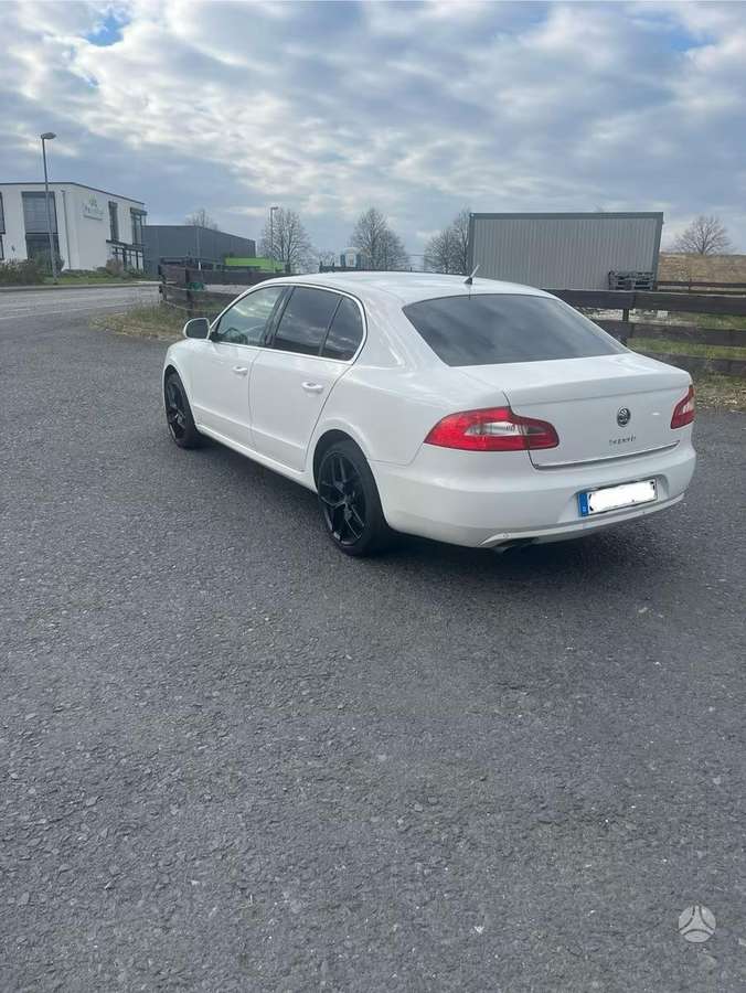 Skoda Superb