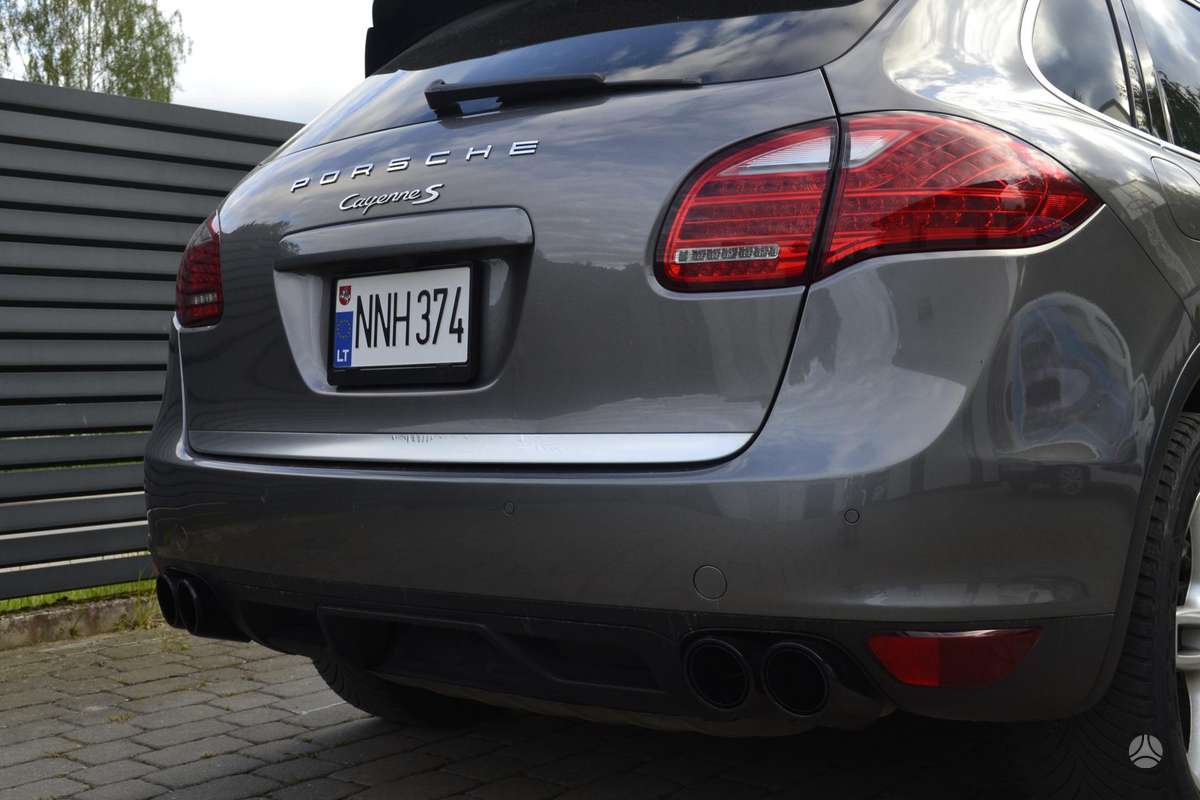 Porsche Cayenne - 11