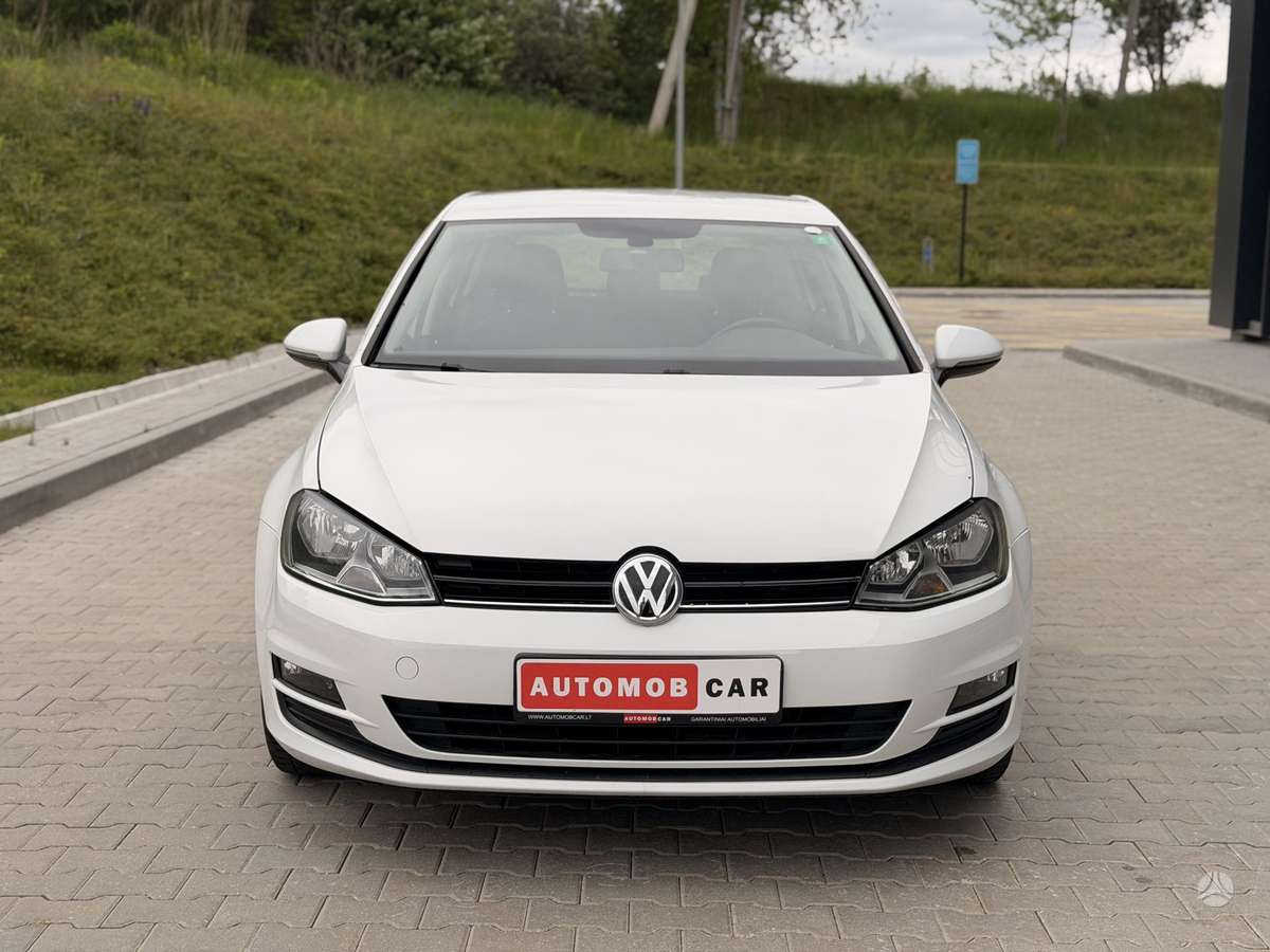 Volkswagen Golf - 2