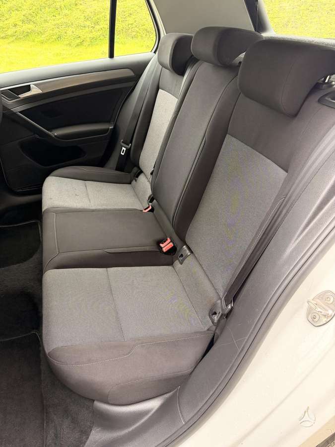 Volkswagen Golf, 1.6 l., hatchback