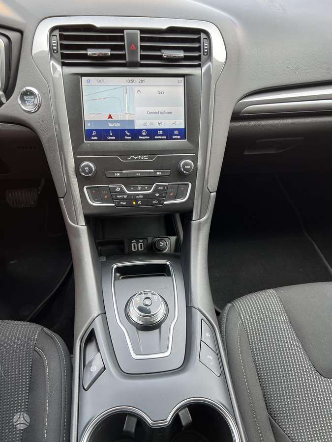 Ford Mondeo, 2.0 l., hatchback