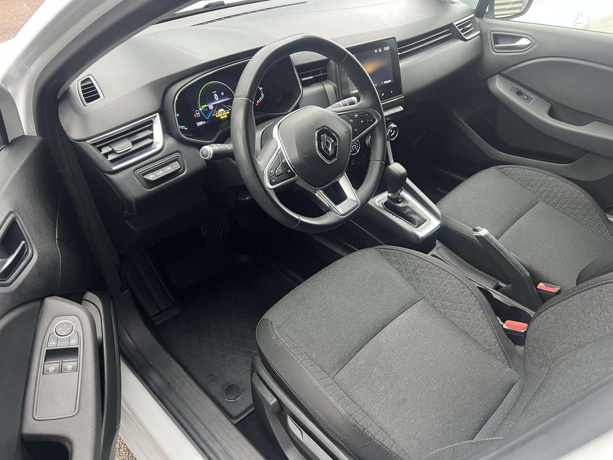 Renault Clio - 7