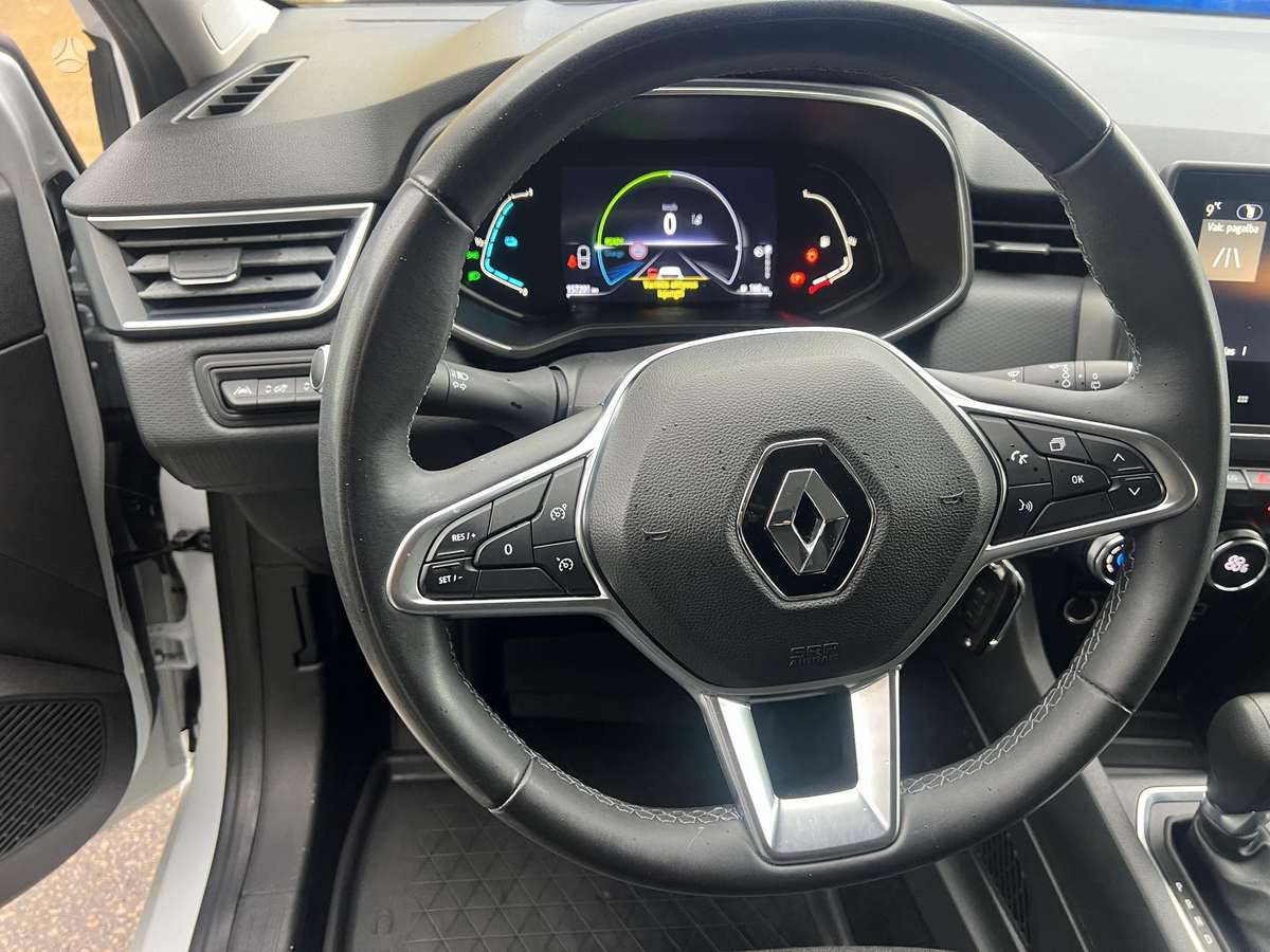 Renault Clio - 11
