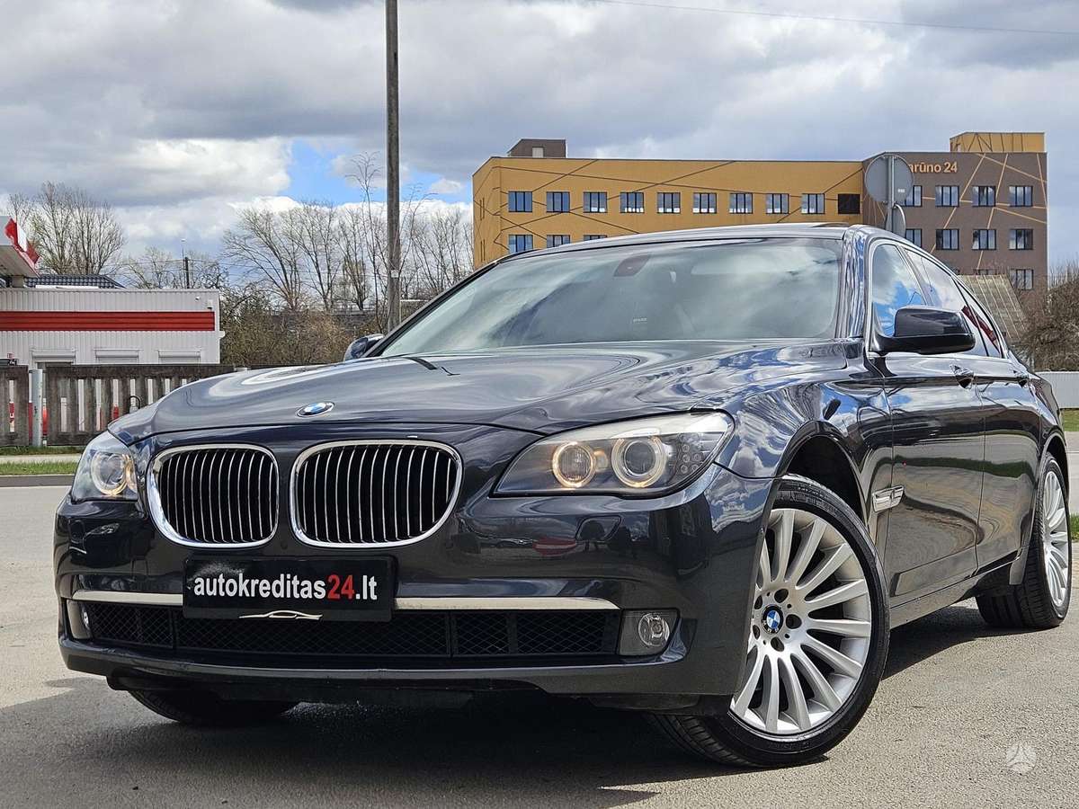 BMW 730, 3.0 l., Седан
