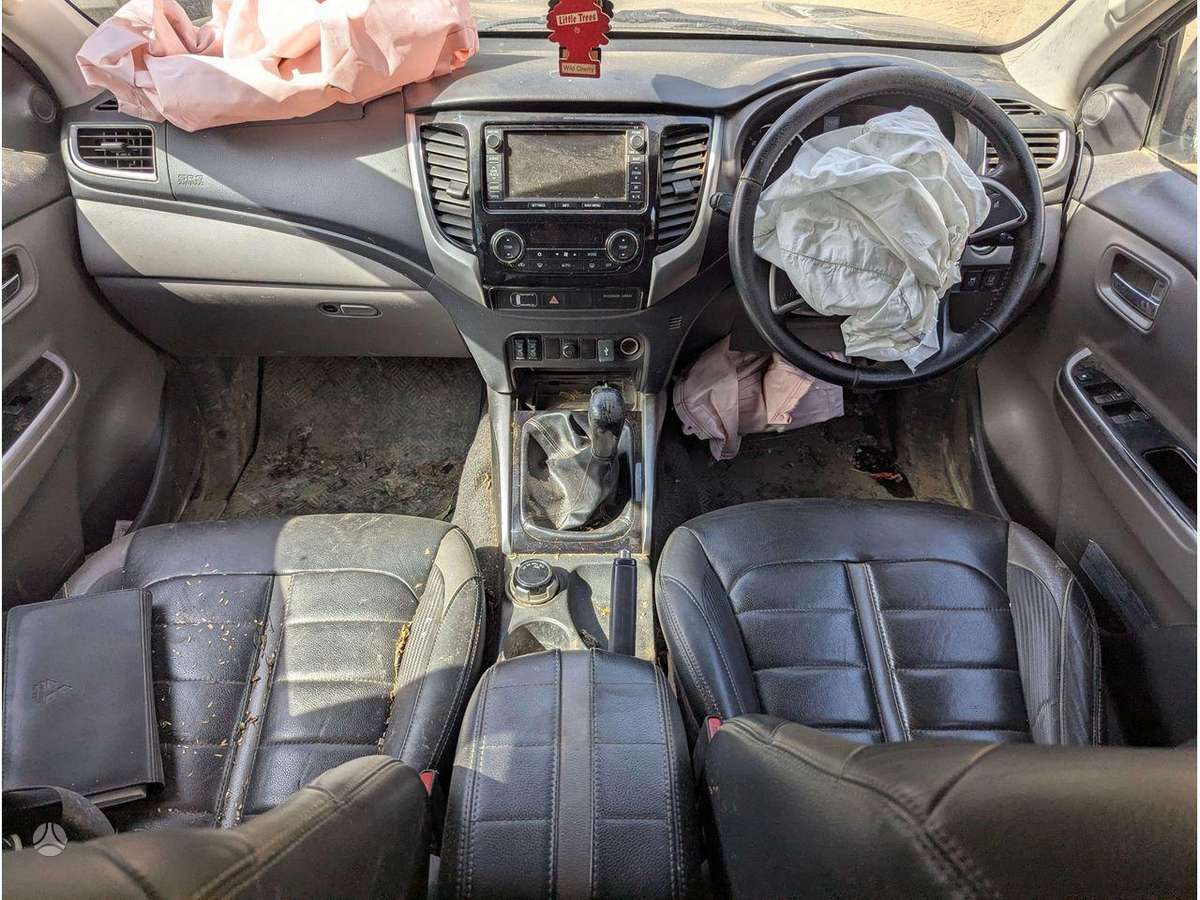 Mitsubishi L200 двигатель