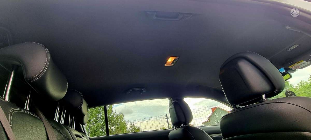 Kia Sportage, 1.7 l., off-road / crossover