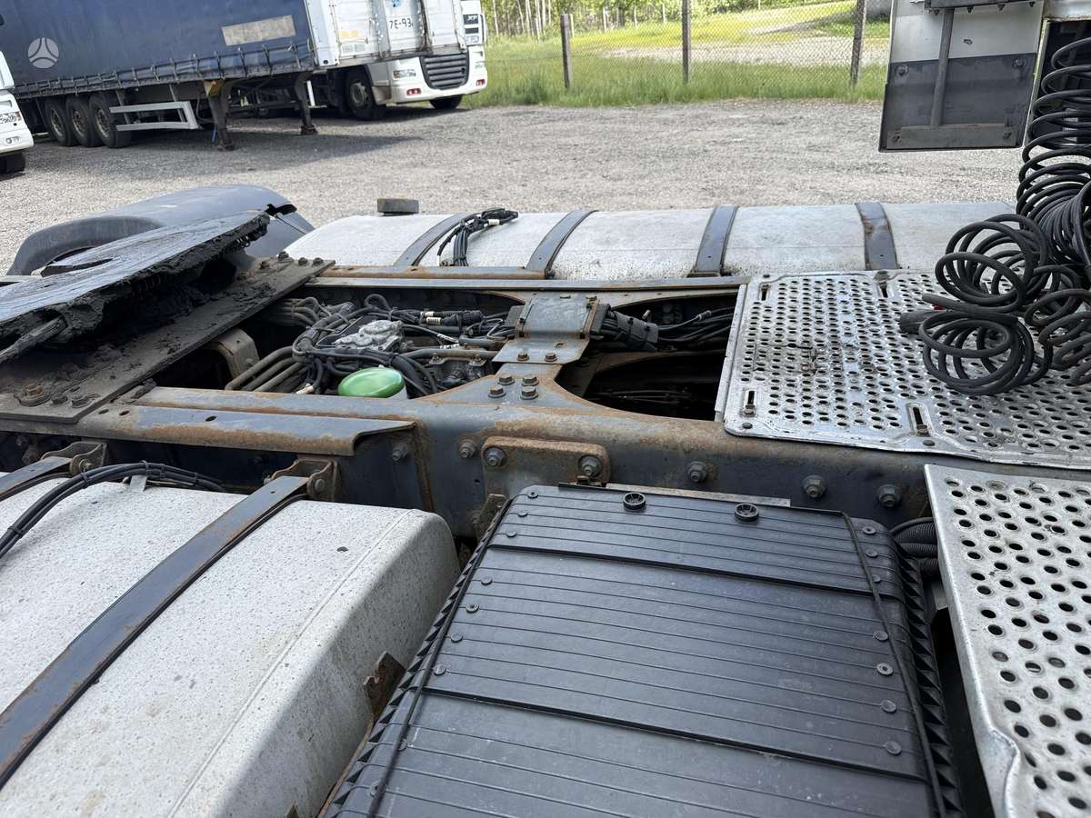 DAF XF105.460 MANUAL, double sleeper