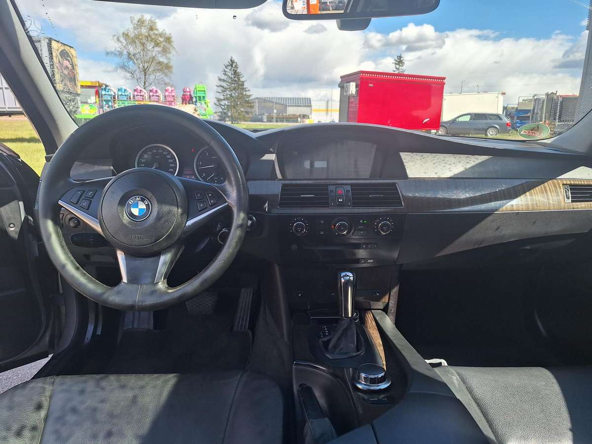 BMW 525, 2.5 l., Универсал