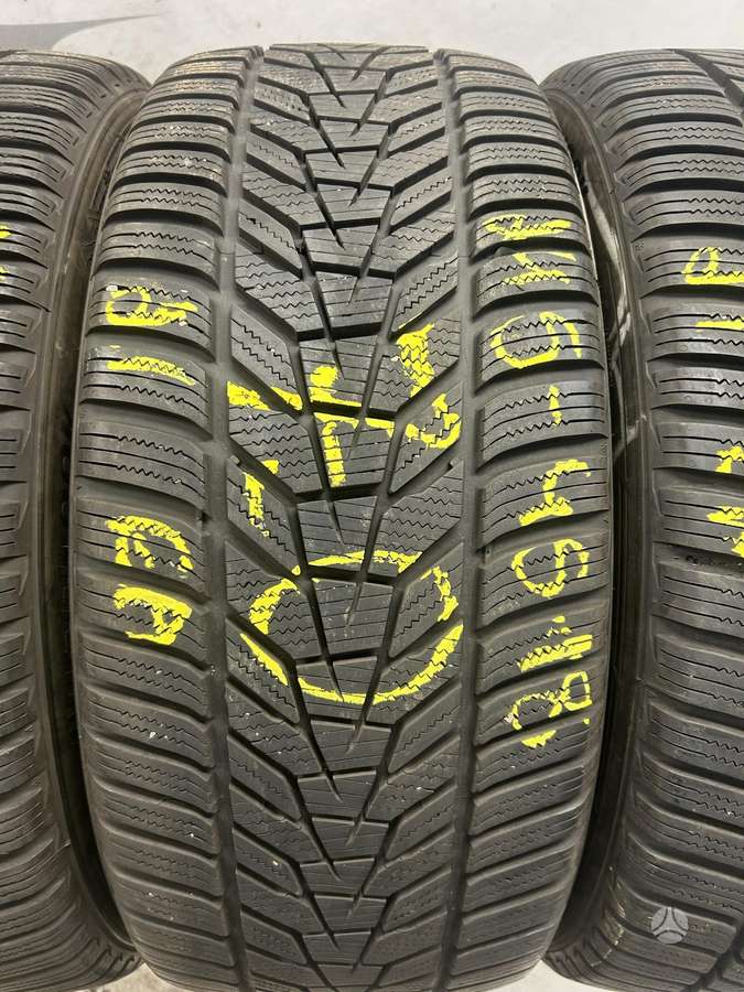 Hankook Winter Icept Evo 3, winter 245/45 R18