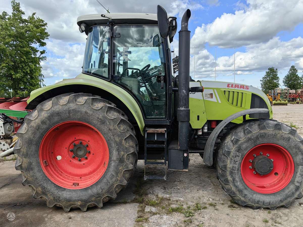 Claas ARION 640, traktori