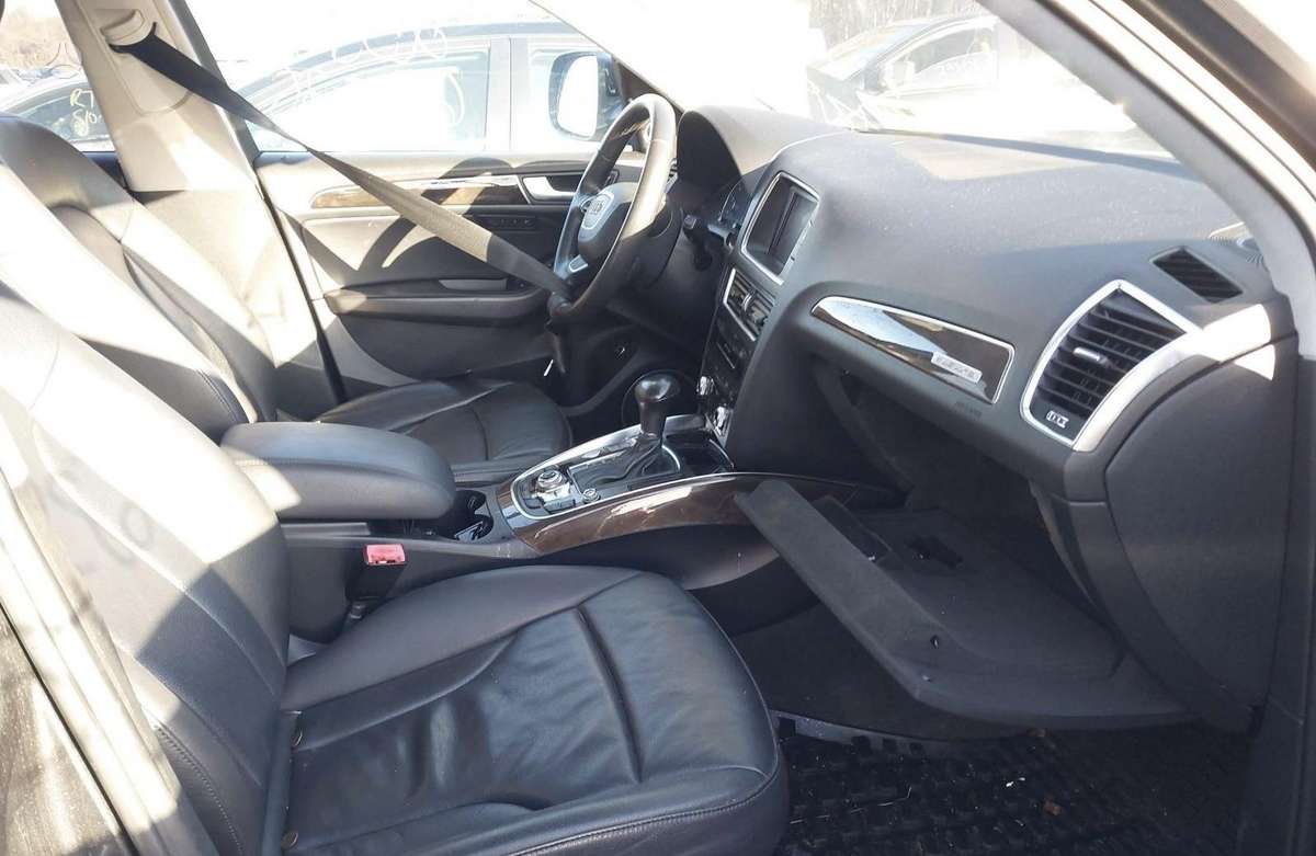 Audi Q5 Variklis ctu spalva lz7s
