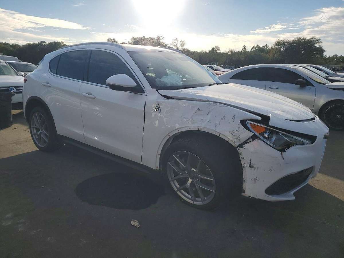 Alfa Romeo Stelvio