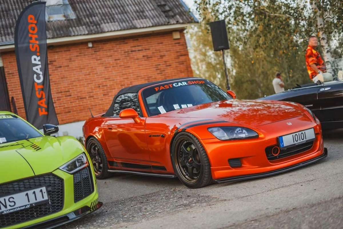 Honda S2000, 2.0 l., convertible