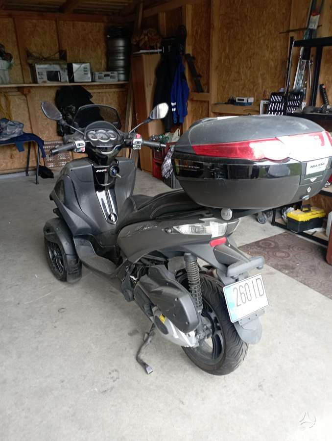 Piaggio MP3, trikes