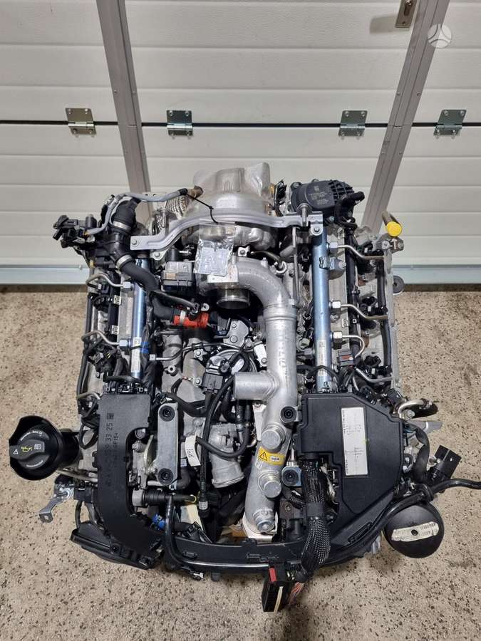 Mercedes-Benz GLS350, 642.826, engine