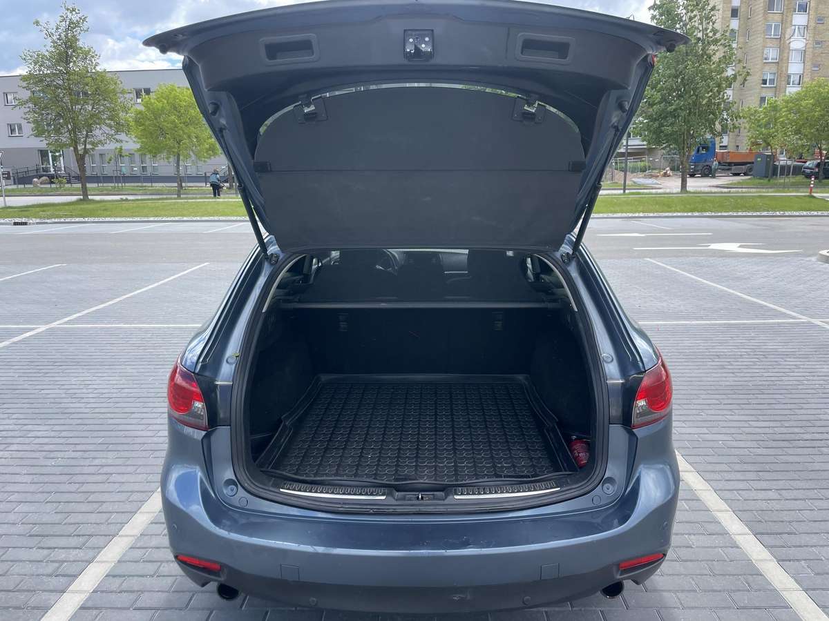 Mazda 6, 2.2 l., Универсал