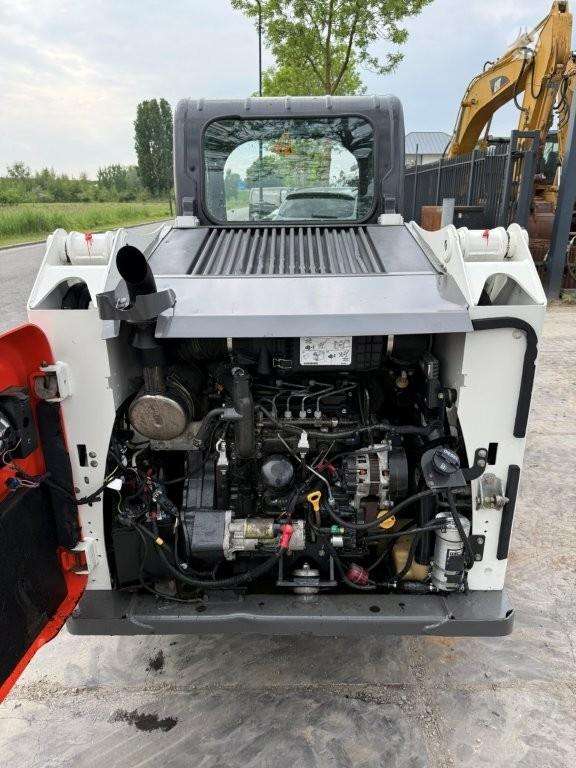 Bobcat S550, mini loaders