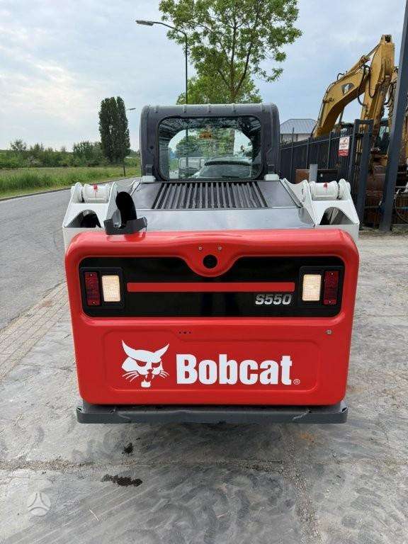 Bobcat S550, mini loaders