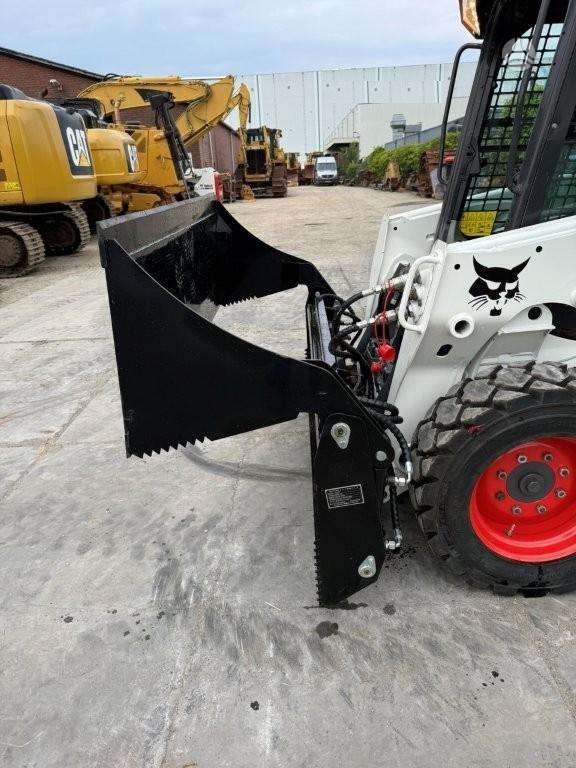 Bobcat S550, mini krautuvai