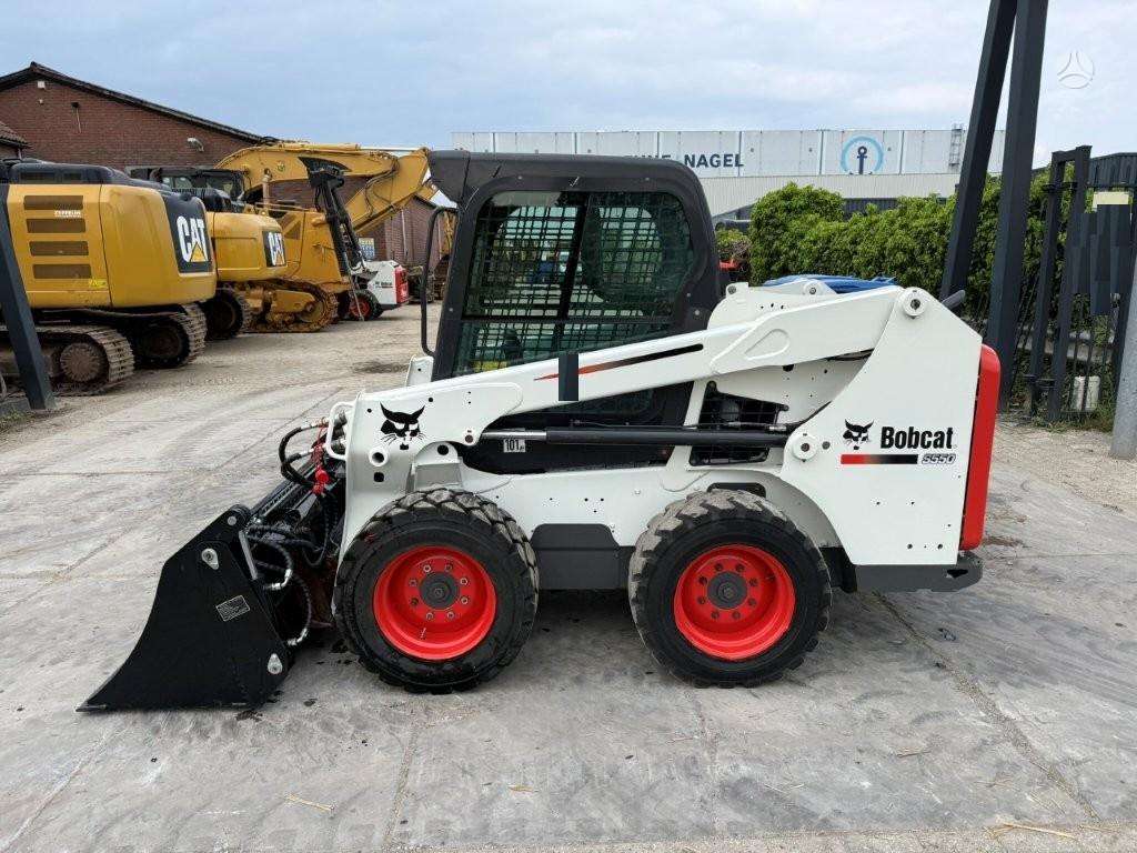 Bobcat S550, mini loaders
