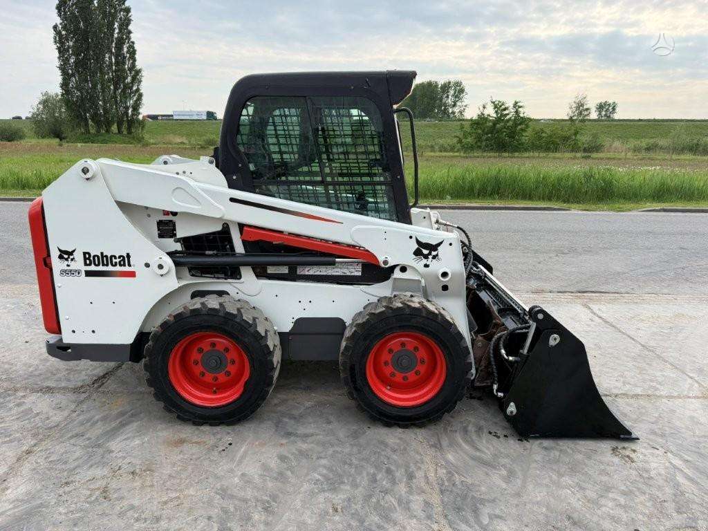 Bobcat S550, mini krautuvai
