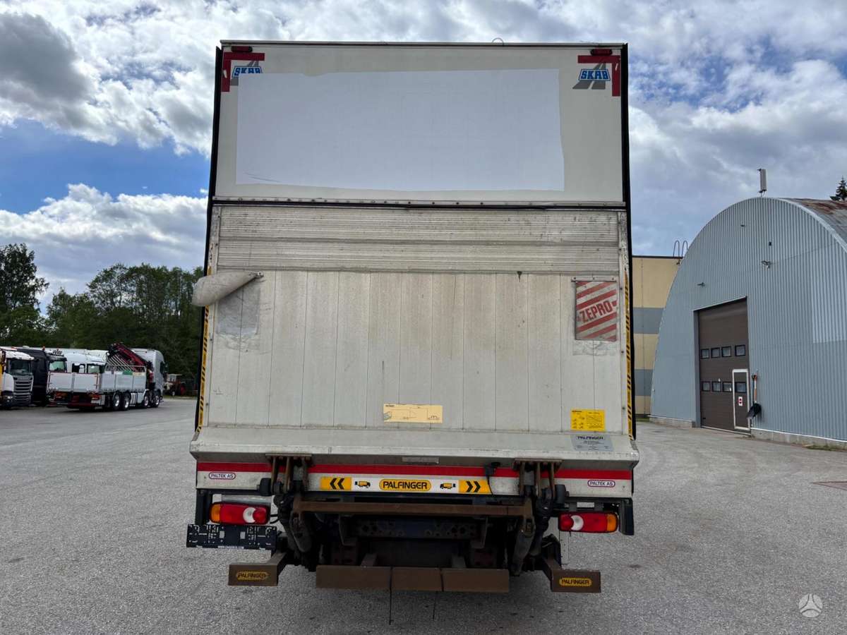 DAF LF 180, box trucks / box vans