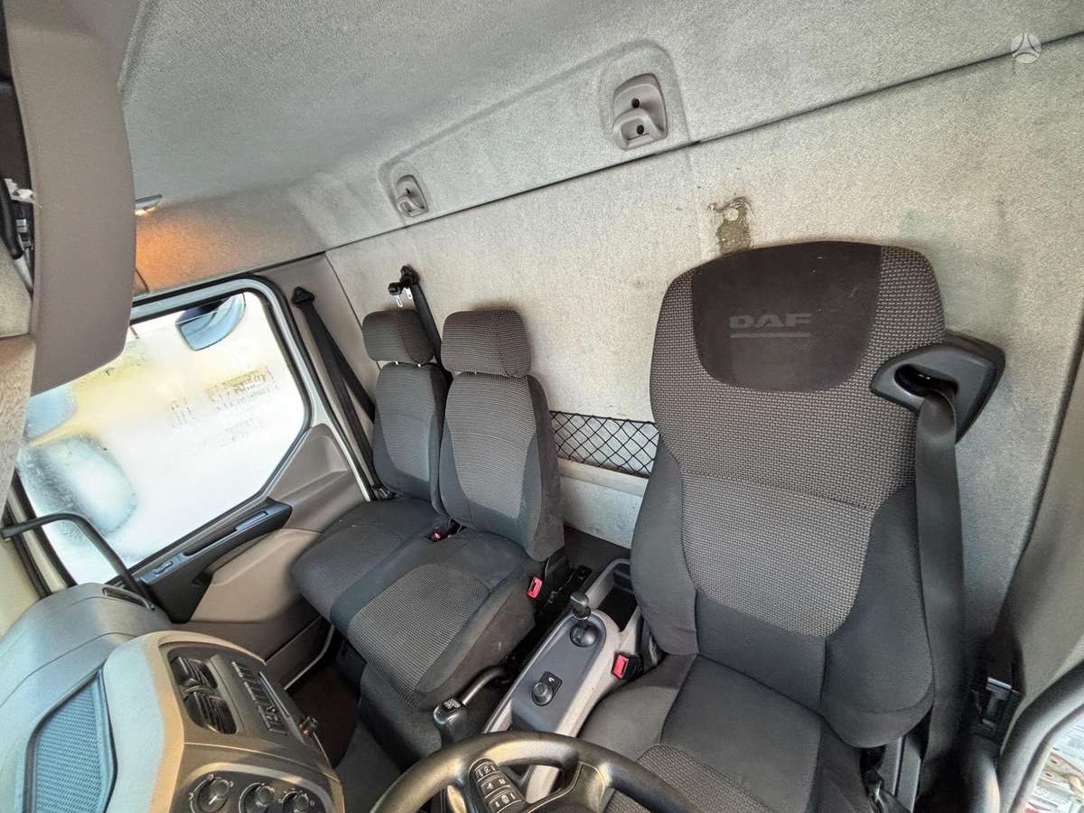 DAF LF 180, box trucks / box vans