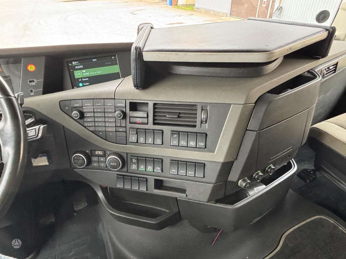 Volvo FH500, other