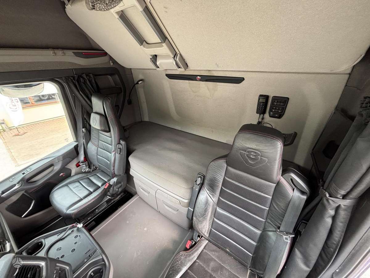 Scania R650, single sleeper