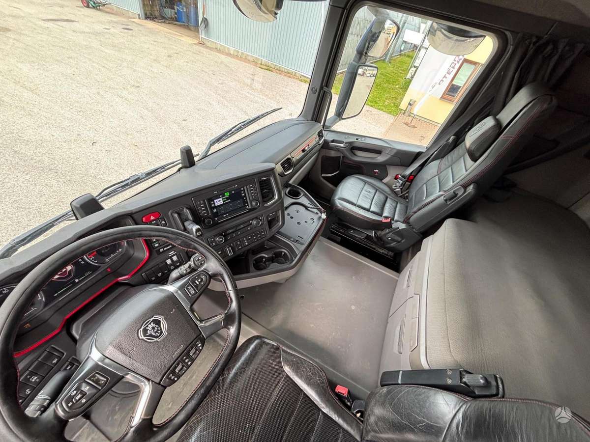 Scania R650, single sleeper
