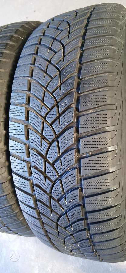 Goodyear, winter 215/60 R16