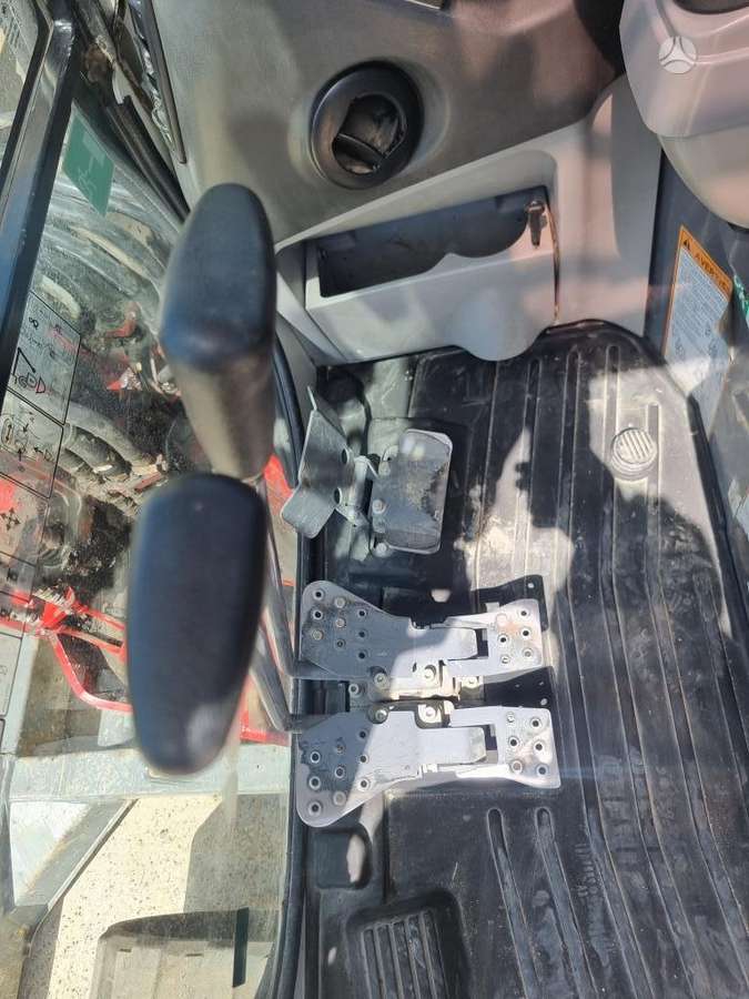 Takeuchi TB257FR, mini excavator