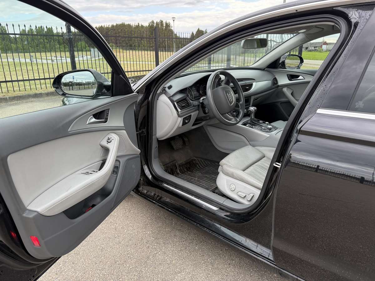 Audi A6, 2.0 l., saloon / sedan