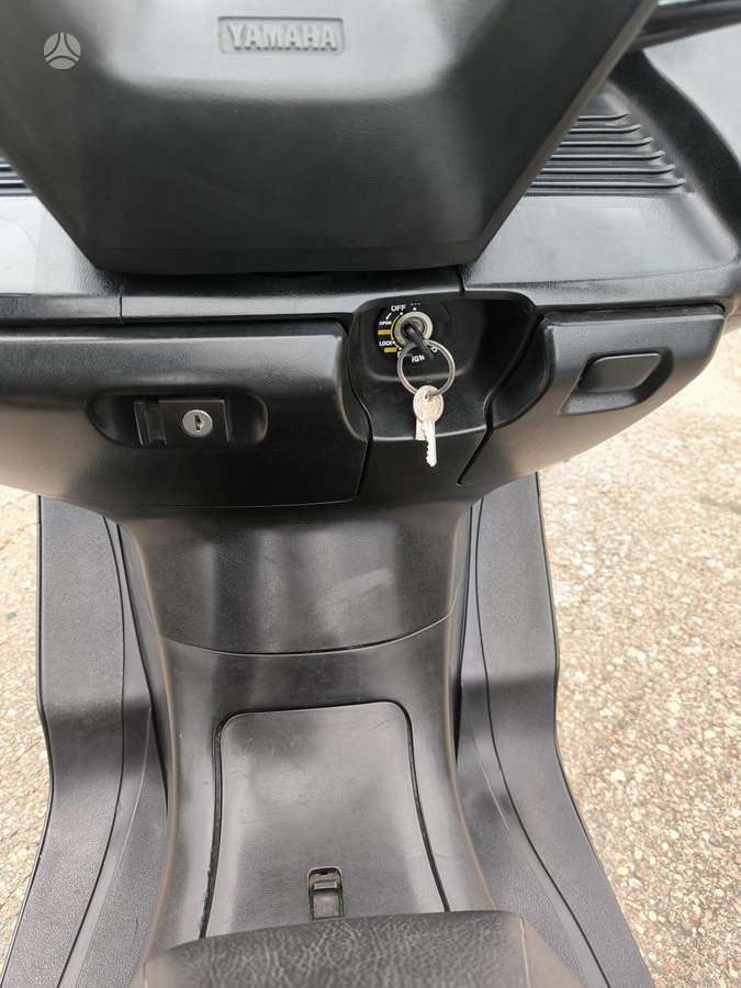 Yamaha Majesty 250cc, scooters / mopeds