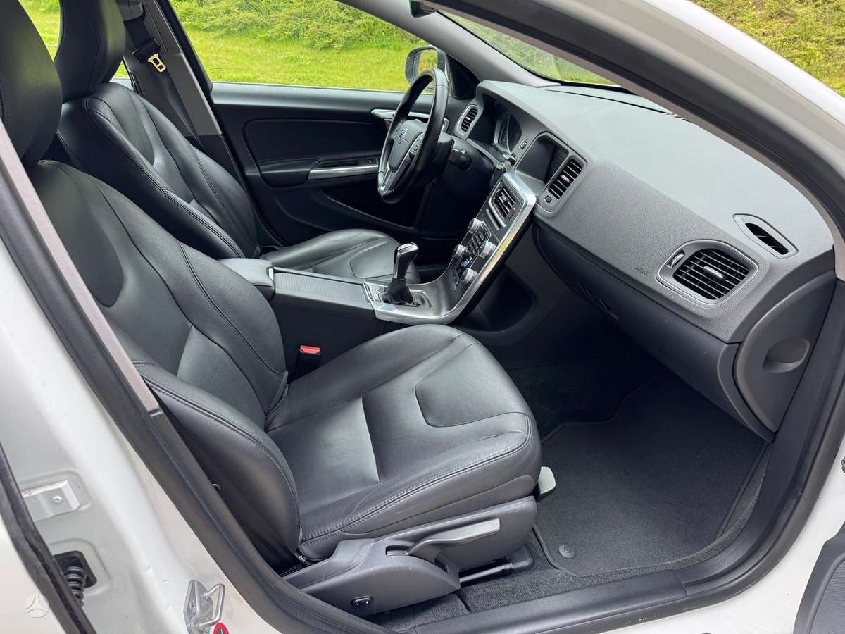 Volvo S60, 2.0 l., Седан