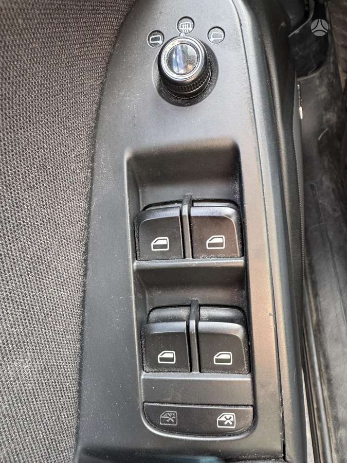 Audi A4, 2.0 l., Седан
