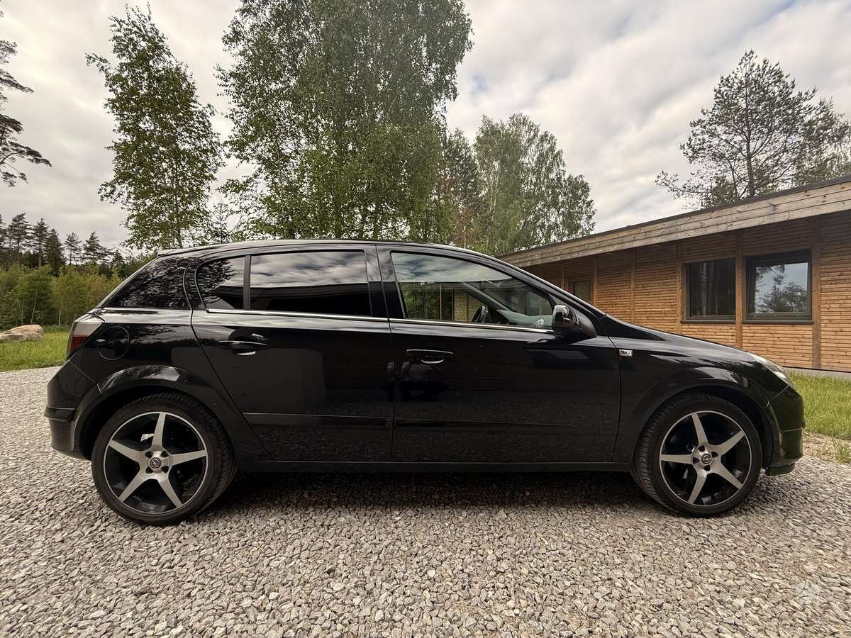 Opel Astra, 1.6 l., hatchback
