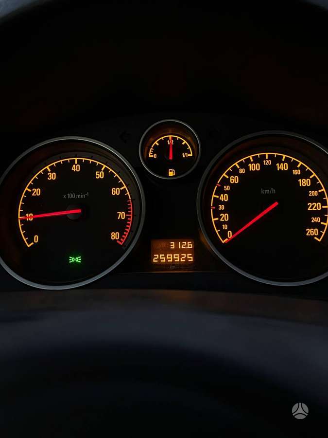 Opel Astra, 1.6 l., hatchback