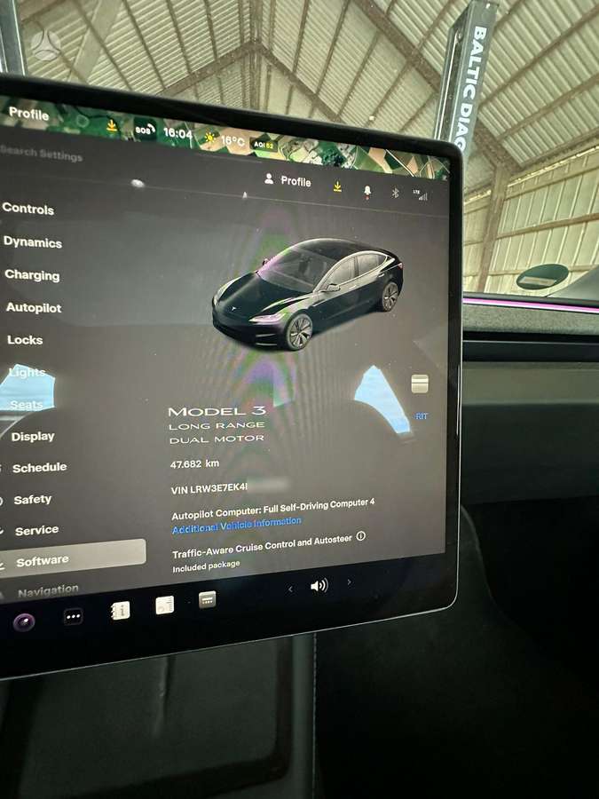 Tesla Model 3, hečbekas