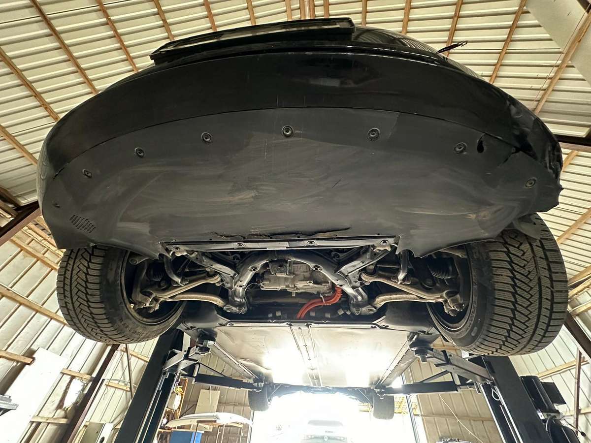 Tesla Model 3, hatchback