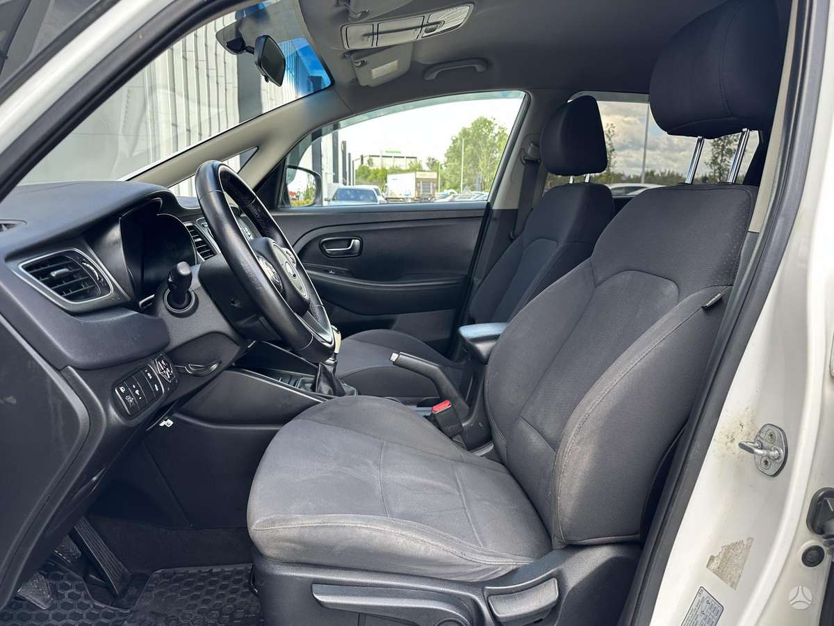 Kia Carens, 1.7 l., Минивэн