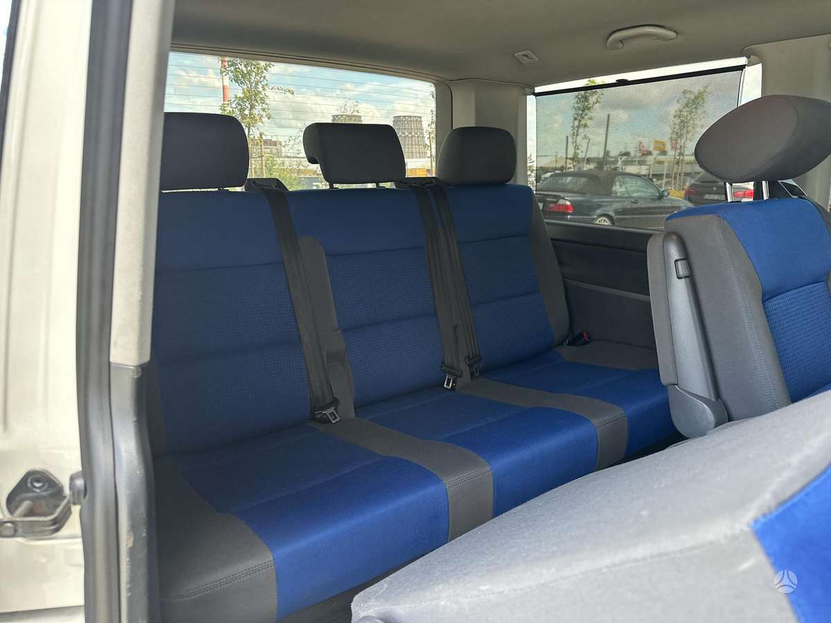 Volkswagen Multivan - 9