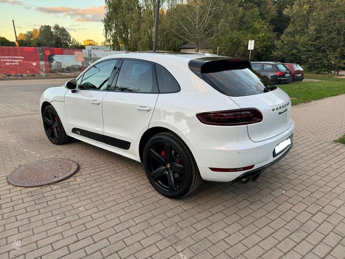 Porsche Macan, 3.0 l., off-road / crossover